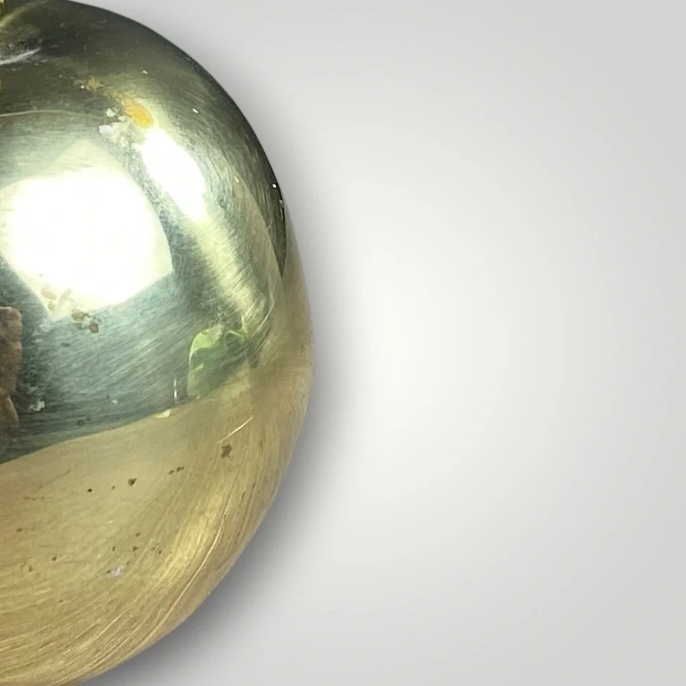 Brass Apple Paperweight Set 2 Vintage Mid Century Fruit Decor Gold Lacquer‎ 4508